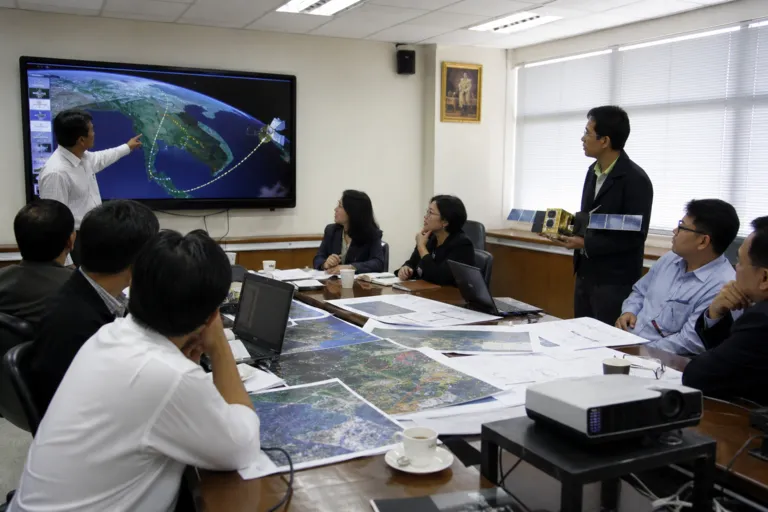 อุตสาหกรรมอวกาศและดาวเทียมของไทยเริ่มคึกคัก เมื่อ GISTDA เดินหน้าโรดแมปเชิงรุก